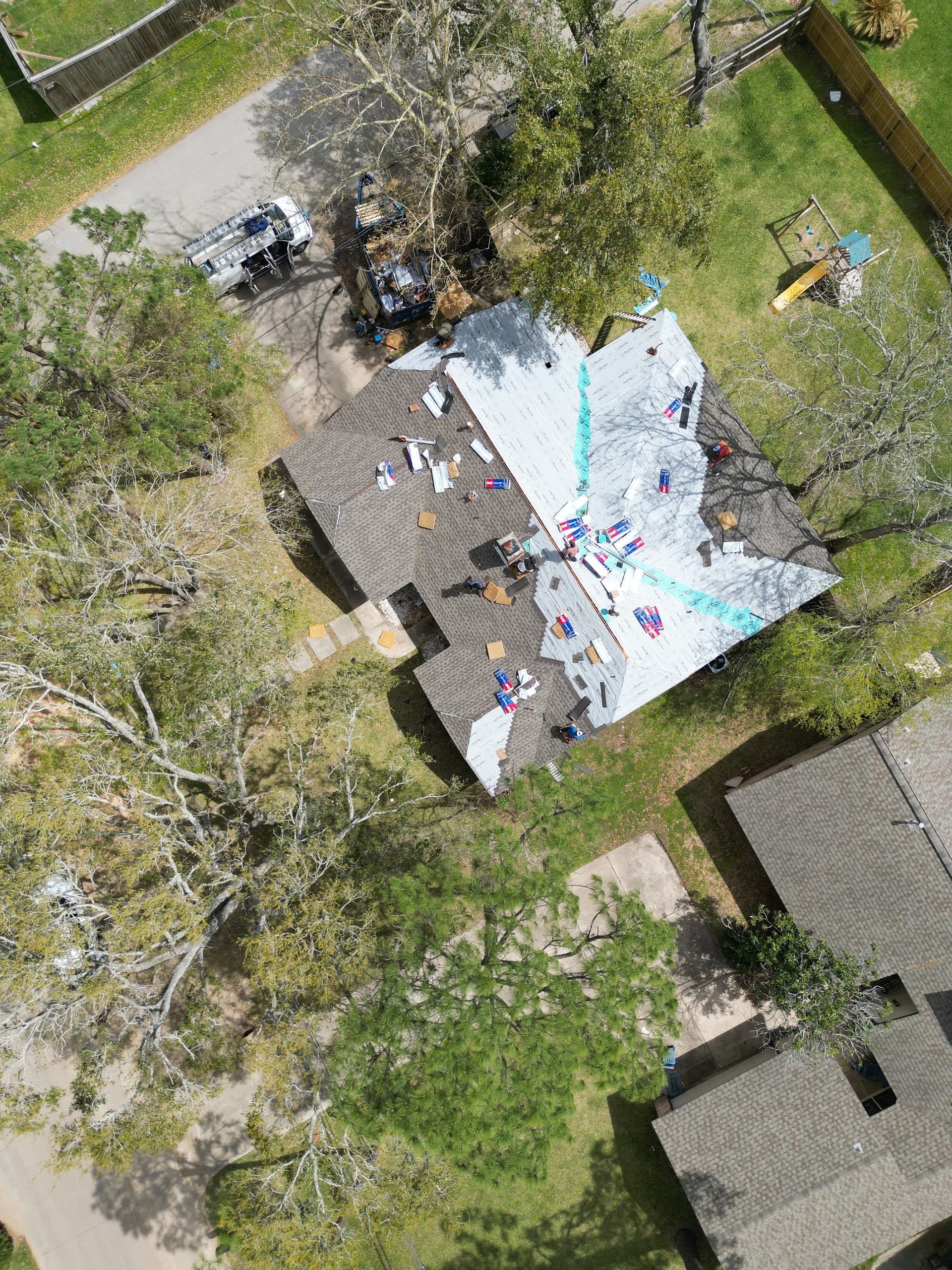 Expert Asphalt Shingle Installation in Dickinson TX