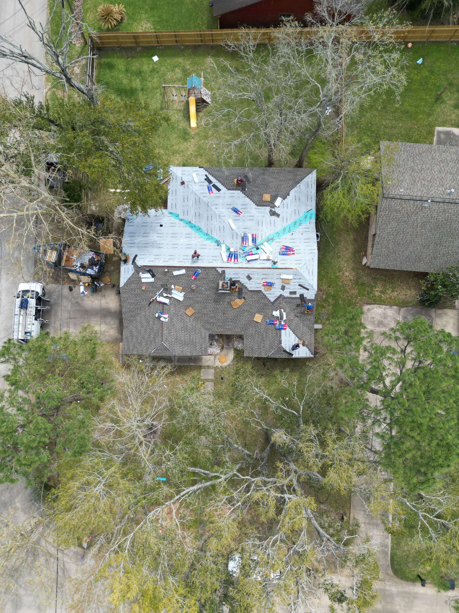 Gallery photos for Expert Asphalt Shingle Installation in Dickinson TX: Image #2